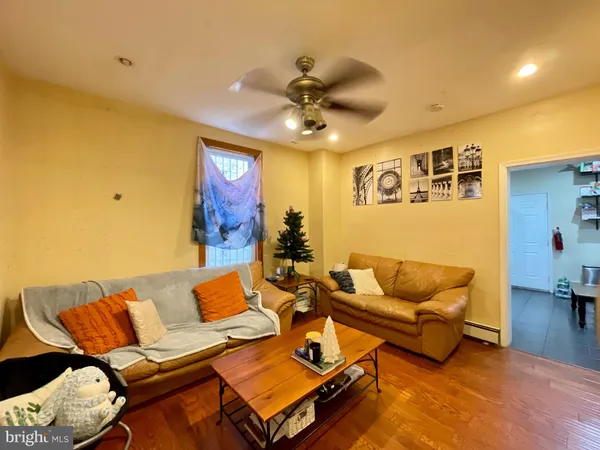$4,500 | 416 North 31st Street, Unit 1, Philadelphia, PA 19104