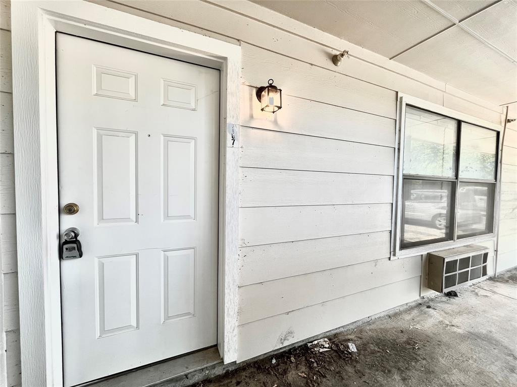 701 West Sycamore Street, Unit 107 Denton, TX 76201 - Photo 7 of 11