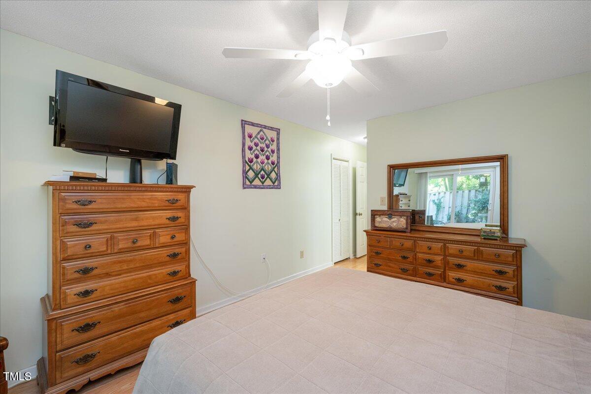 5838 Branchwood Road Raleigh, NC 27609 - Photo 16 of 32 20-53