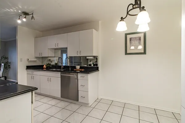 $299,000 | 3030 Pheasant Creek Drive, Unit 307, Northbrook, IL 60062