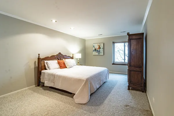 $299,000 | 3030 Pheasant Creek Drive, Unit 307, Northbrook, IL 60062