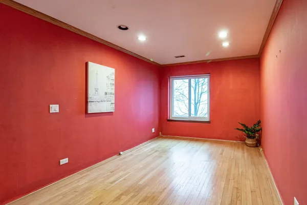 $299,000 | 3030 Pheasant Creek Drive, Unit 307, Northbrook, IL 60062