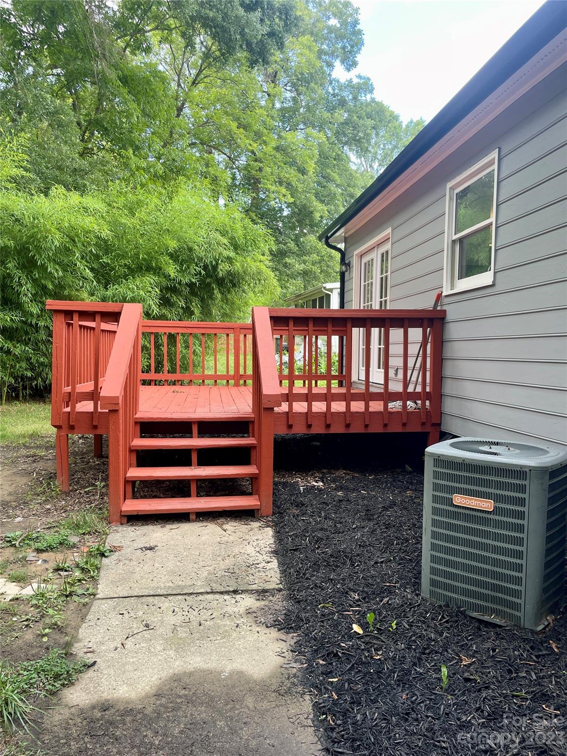 326 Finley Square Rock Hill, SC 29730 - Photo 15 of 15 a backyard of a house with a deck