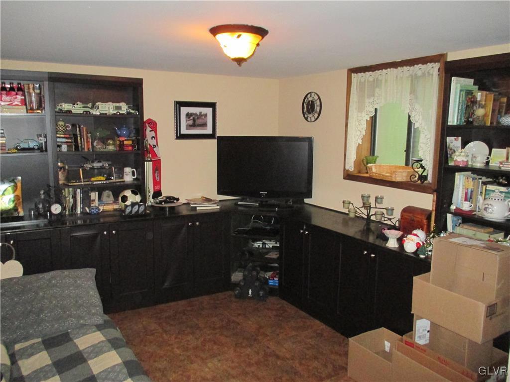 416 Northampton Road Tobyhanna, PA 18466 - Photo 35 of 38 Gallery Image 35