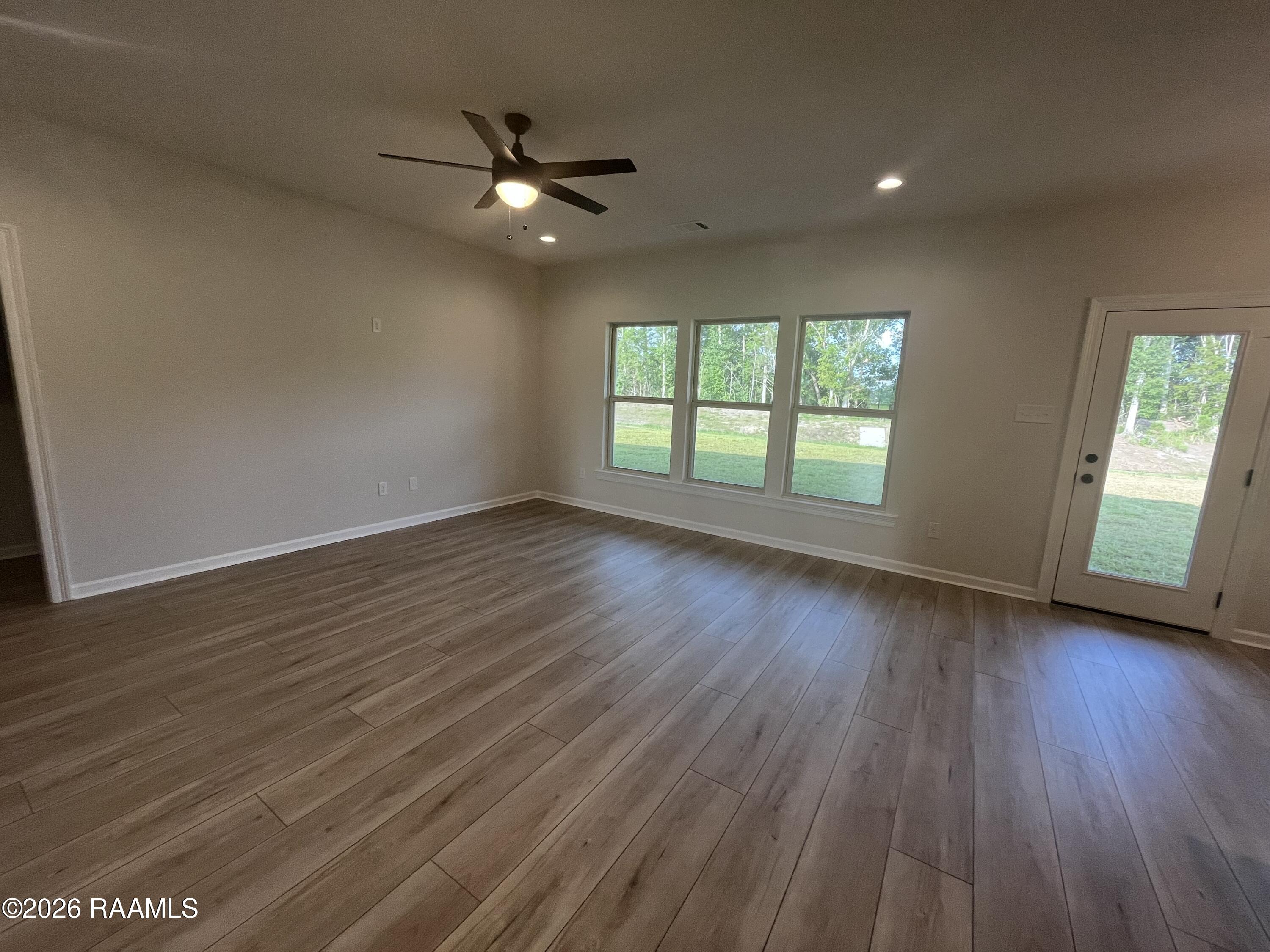 202 Rushfield Duson, LA 70529 - Photo 5 of 7 LIVING ROOM