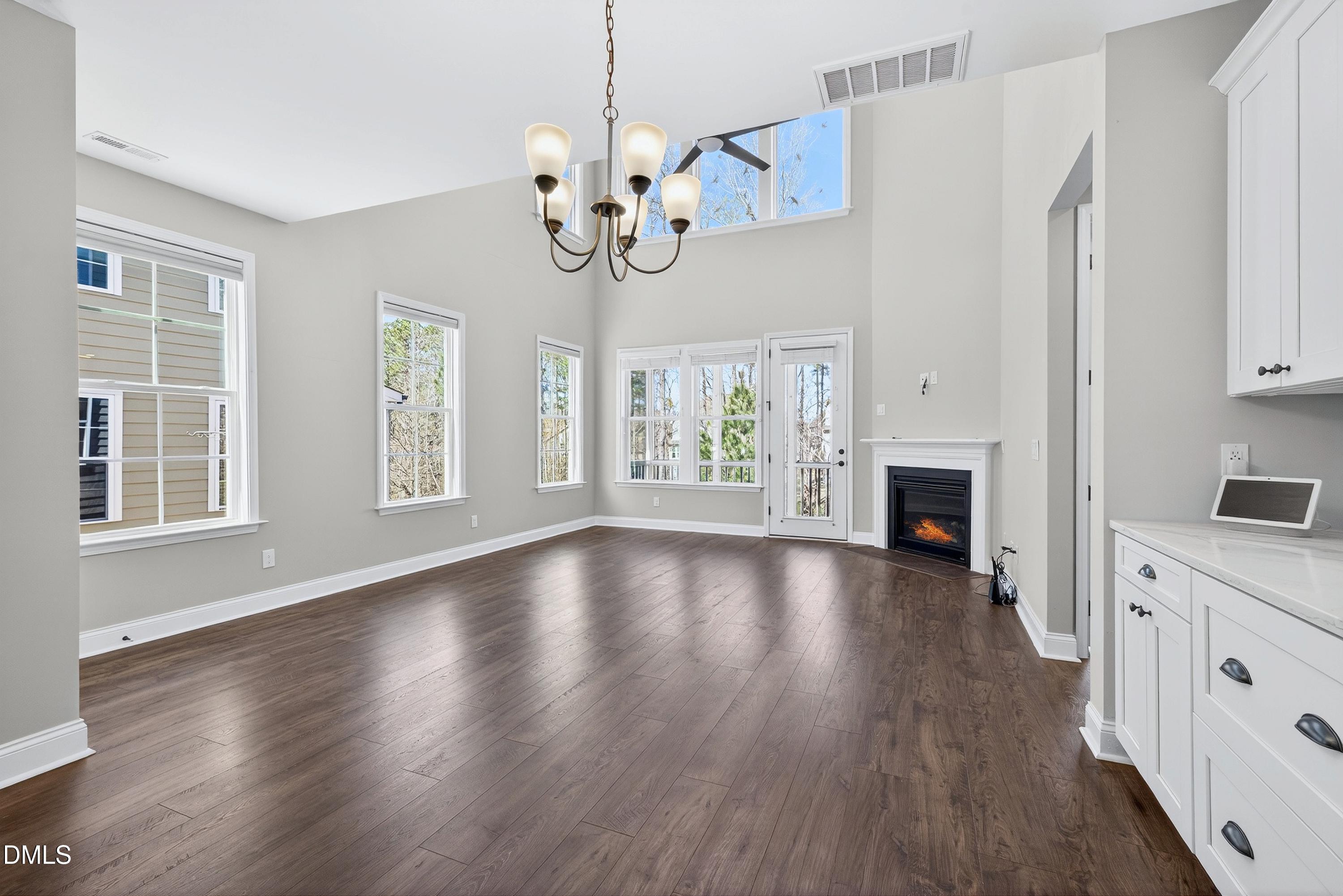 2512 Rambling Creek Road Apex, NC 27523 - Photo 7 of 64 CAT 5 and HDMI access throughout the home!