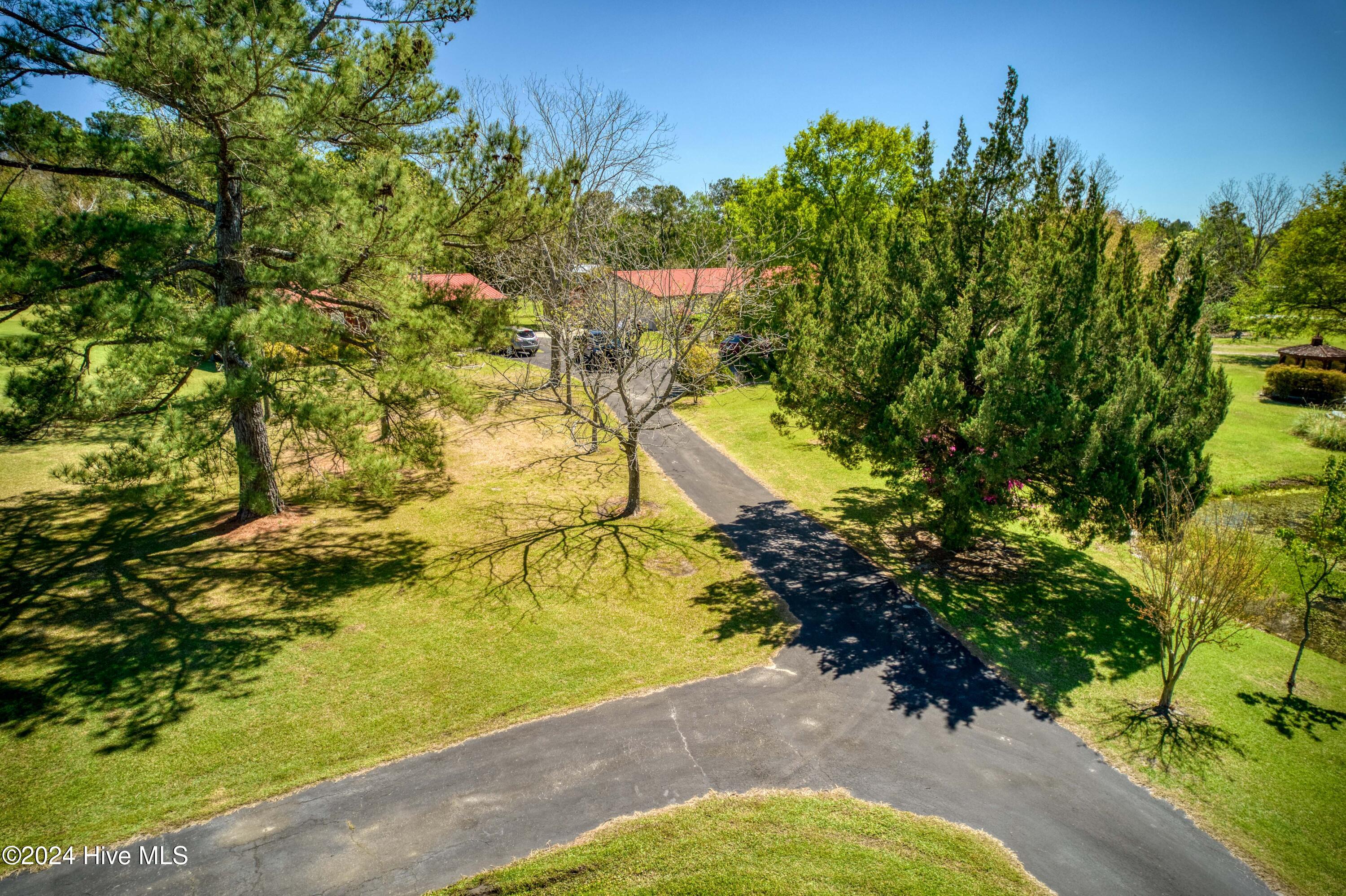 621 Fire Tower Road Richlands, NC 28574 - Photo 28 of 30 Shared driveway
