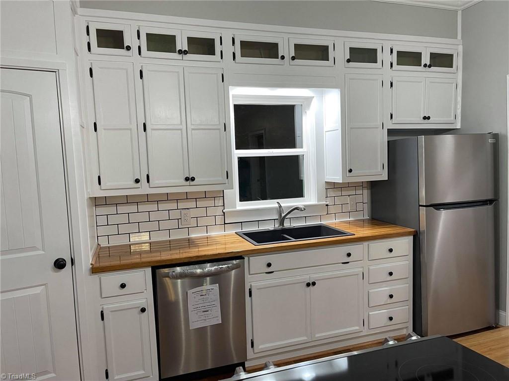 123 East Spring Street Elkin, NC 28621 - Photo 28 of 32 Gallery Image 28