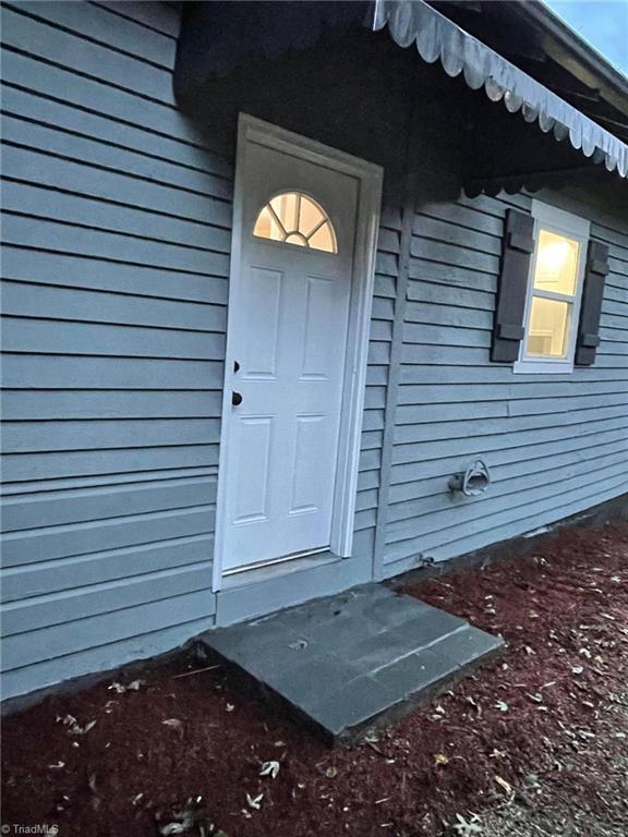 123 East Spring Street Elkin, NC 28621 - Photo 6 of 32 Gallery Image 6