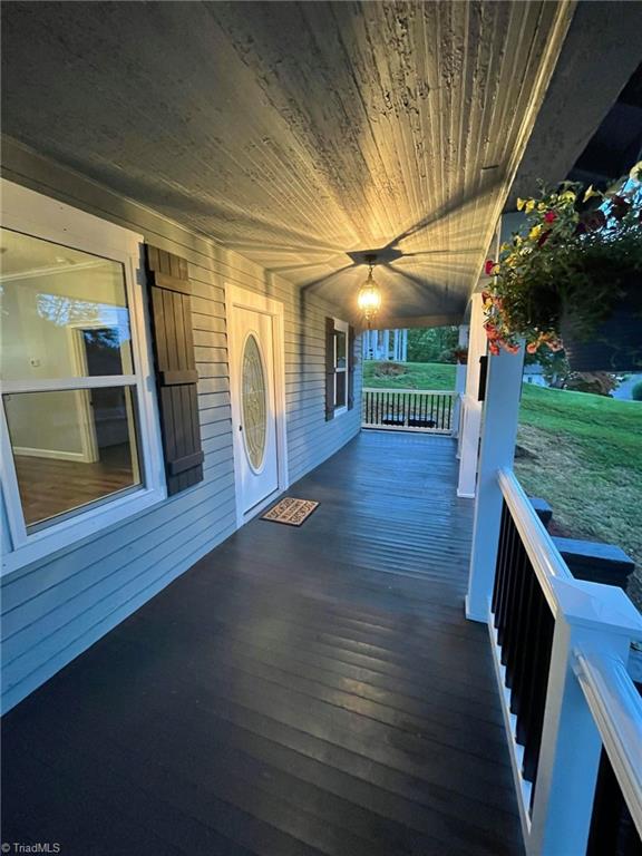 123 East Spring Street Elkin, NC 28621 - Photo 9 of 32 Gallery Image 9