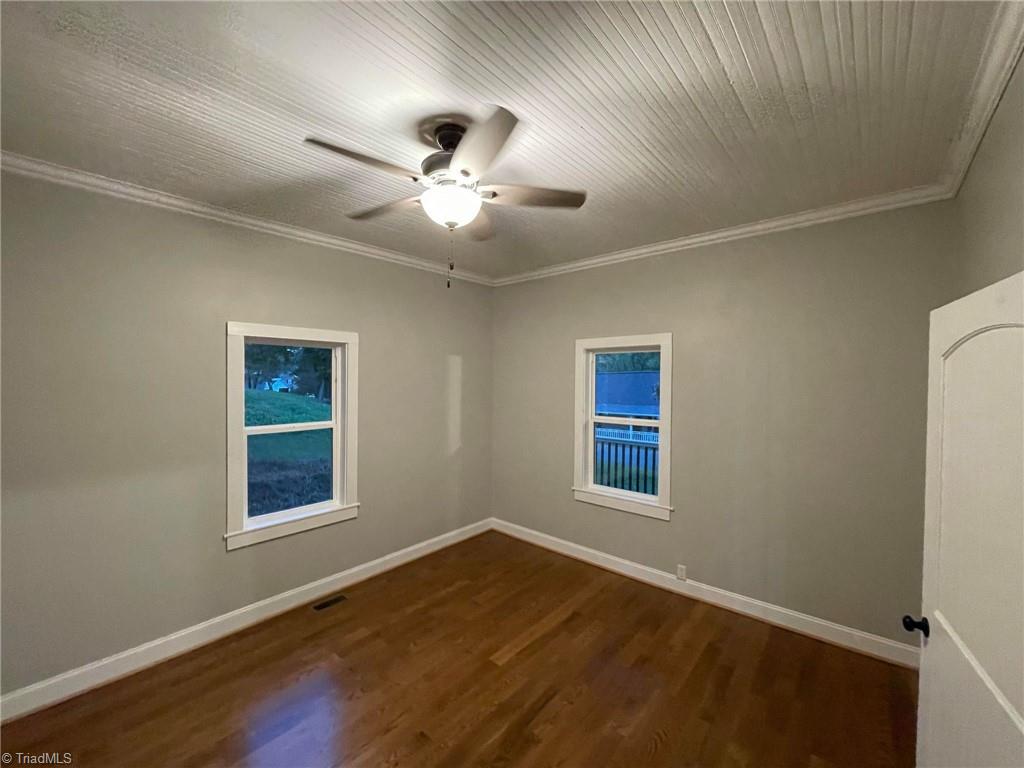 123 East Spring Street Elkin, NC 28621 - Photo 10 of 32 Gallery Image 10