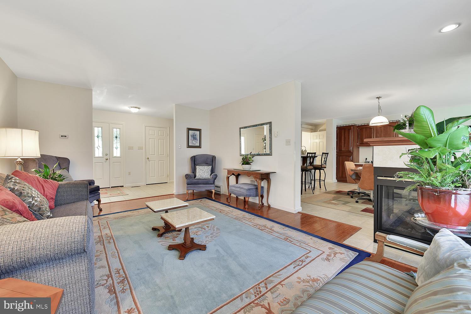 5397 Stone Road Frederick, MD 21703 - Photo 6 of 33 Living Room