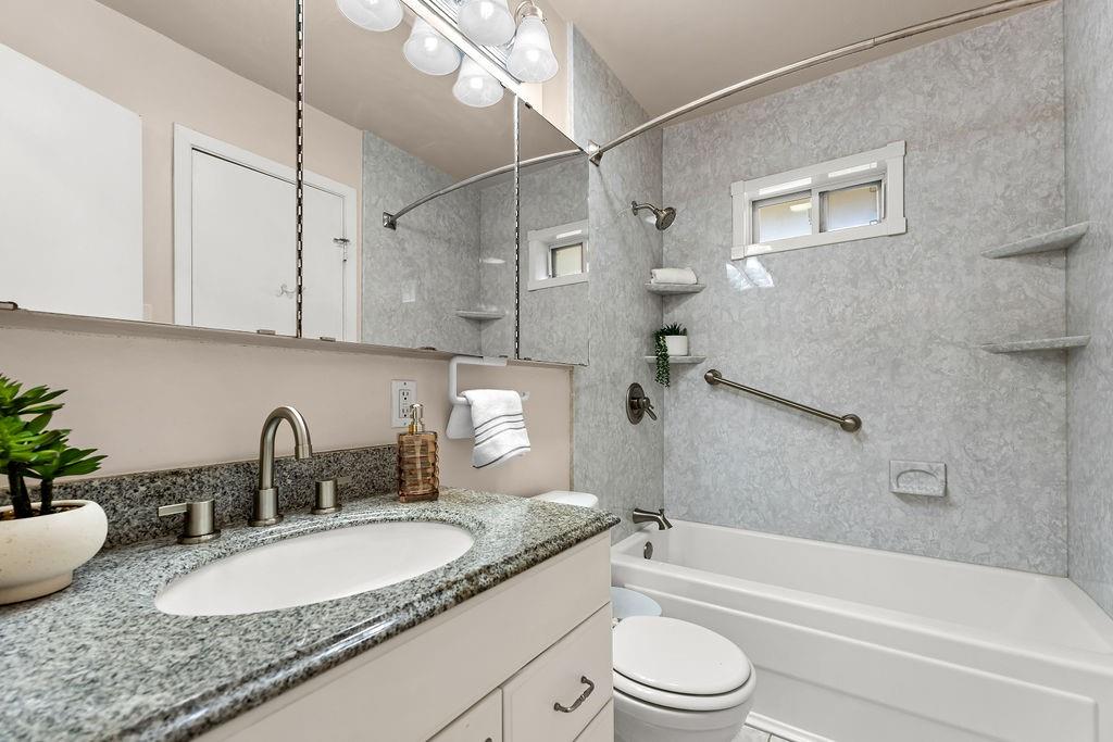 1830 Pleasant Run Road Carrollton, TX 75006 - Photo 19 of 39 Gallery Image 19