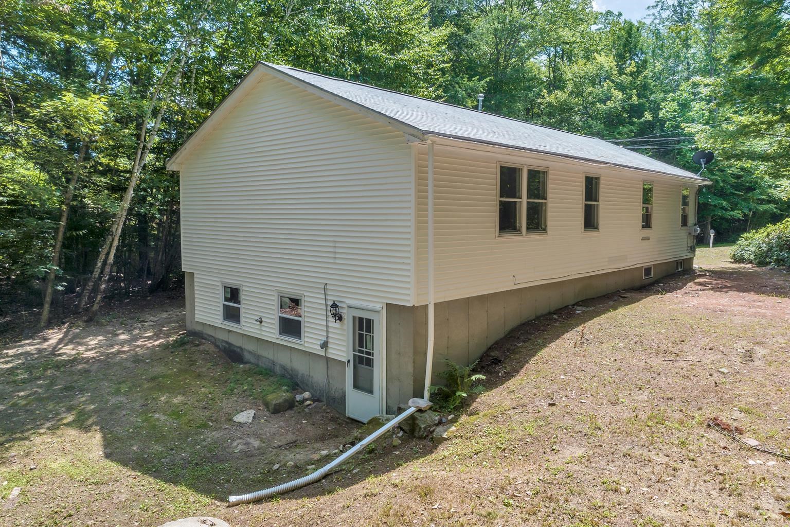 9 Karen Road Middleton, NH 03887 - Photo 35 of 40