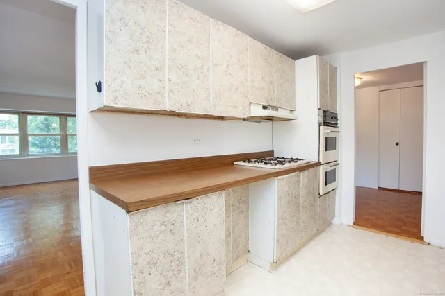 $140,000 | 31 Woodland Street, Unit 1E, Hartford, CT 06105