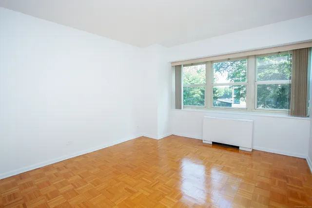 $140,000 | 31 Woodland Street, Unit 1E, Hartford, CT 06105