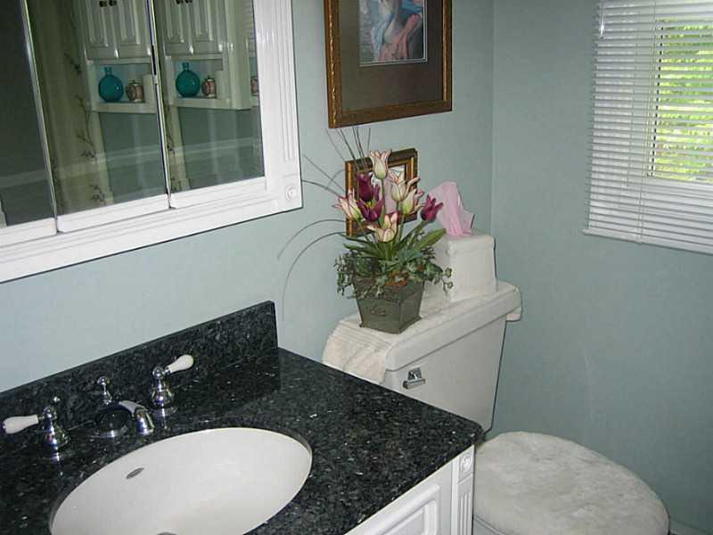334 Silver Lake Road Bucksport, ME 04416 - Photo 9 of 31 Bathroom.
