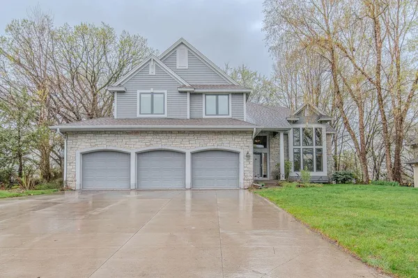 $3,900 | 13856 Essex Trail, St. Paul, MN 55124