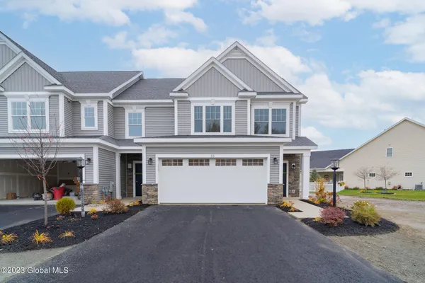 $499,400 | 12 Priddle Lane, Colonie, NY 12110