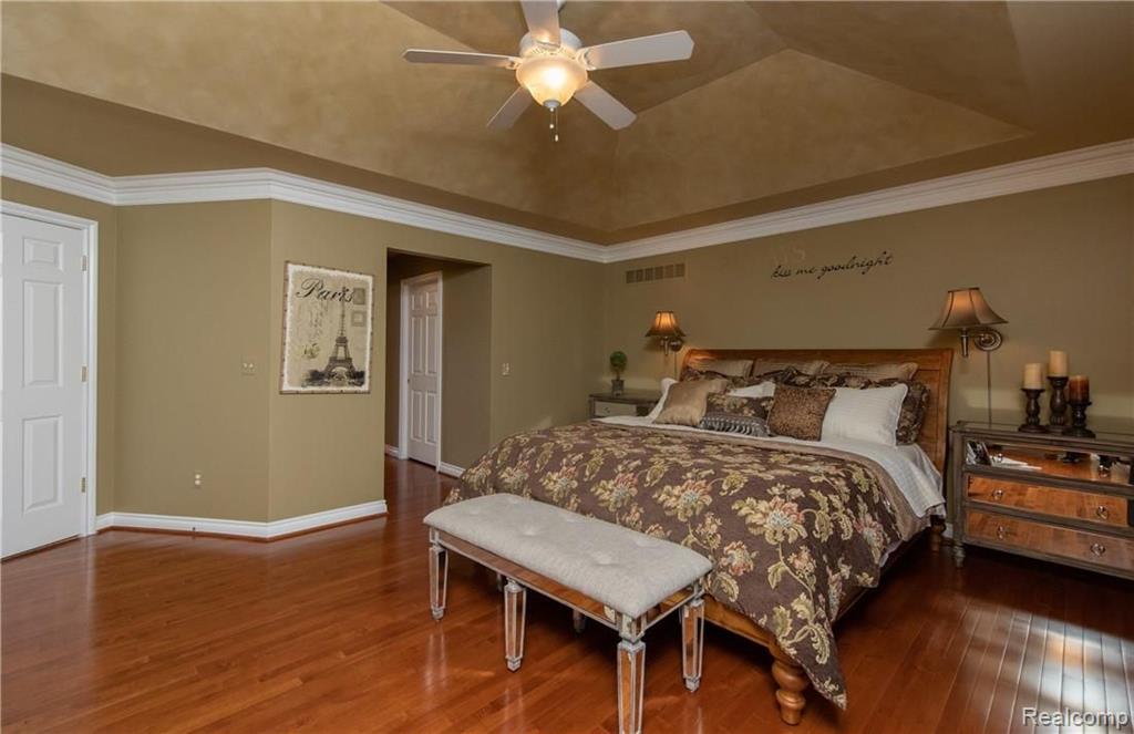 1056 Autumnview Drive Rochester, MI 48307 - Photo 24 of 44