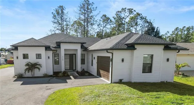 $575,000 | 2740 35th Avenue Northeast, Naples, FL 34120