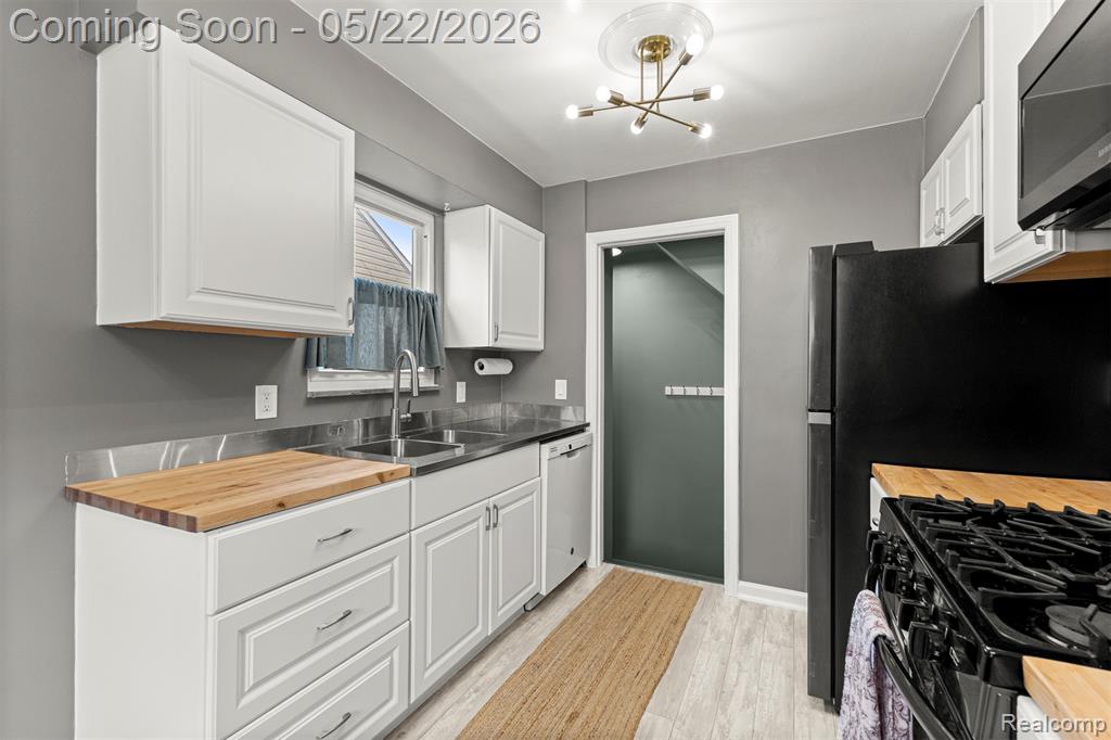 3230 Harding Street Dearborn, MI 48124 - Photo 11 of 42