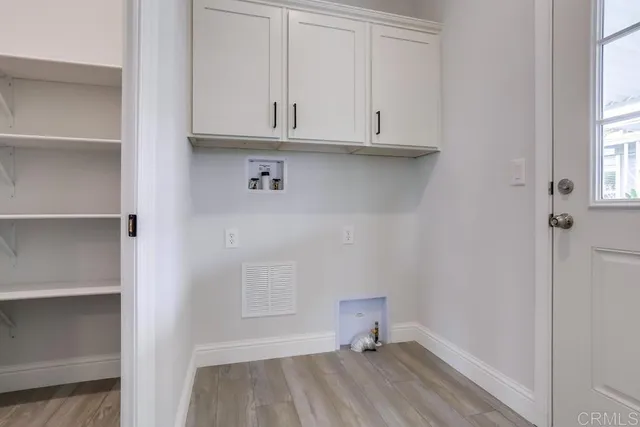 a view of an entryway