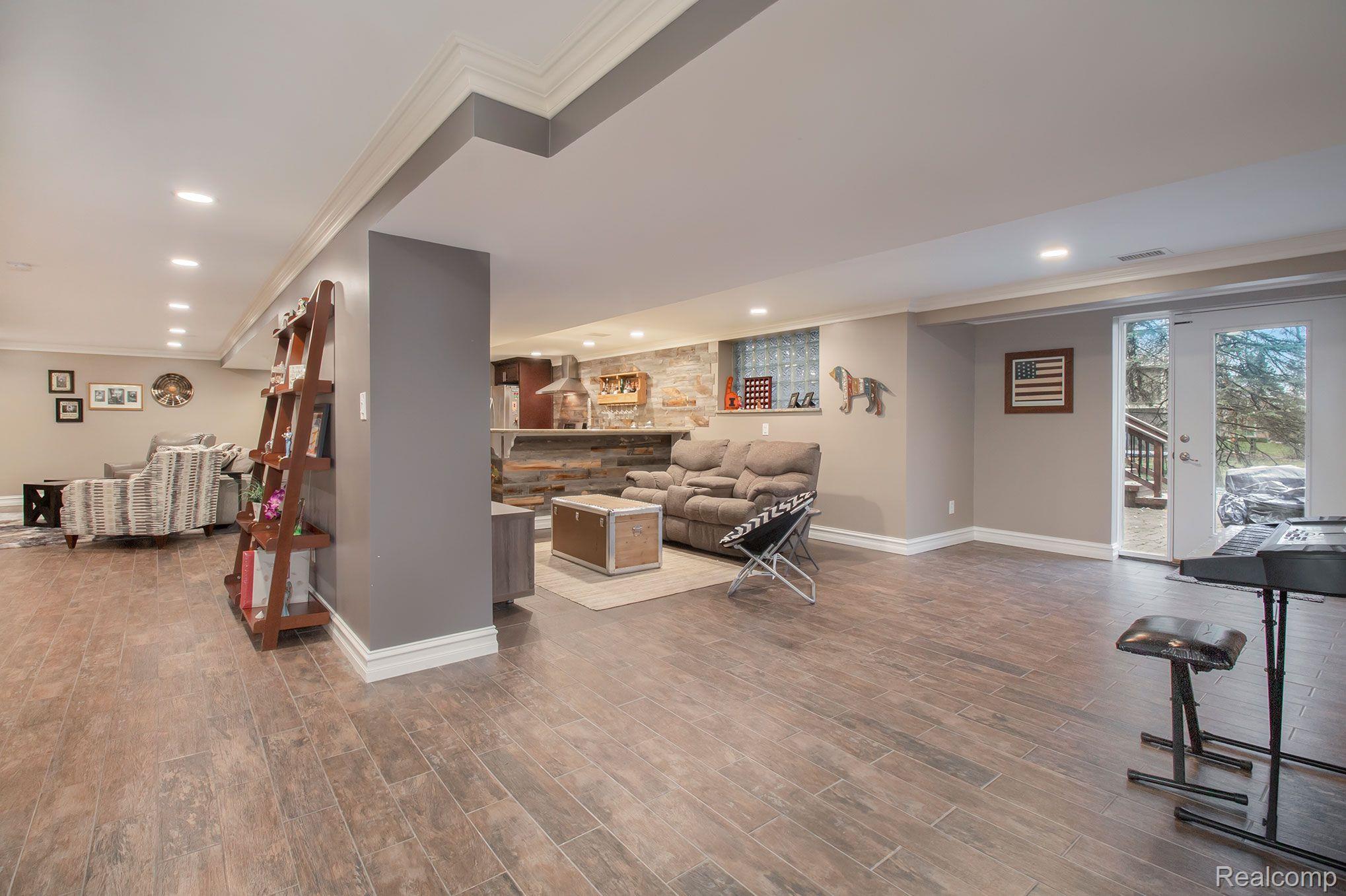 3187 Kilburn Road West Rochester, MI 48306 - Photo 35 of 58 Gallery Image 35