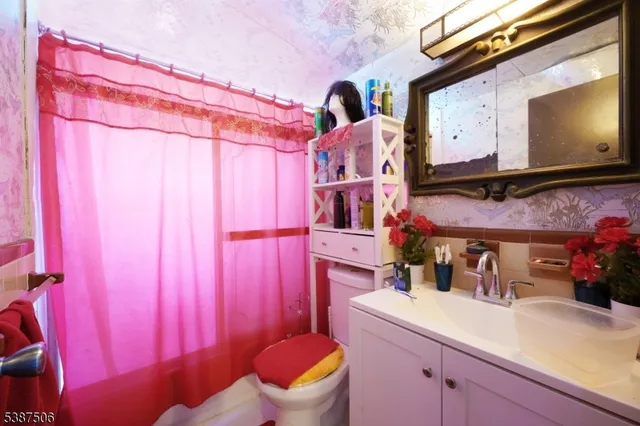 $589,999 | 16 Hart Place, Union, NJ 07083