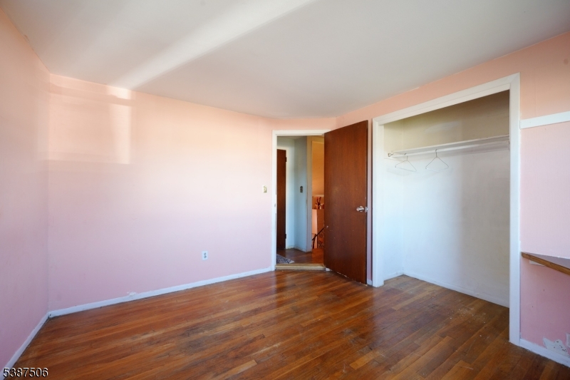 16 Hart Place Union, NJ 07083 - Photo 10 of 14