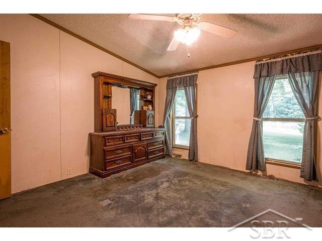 555 North 8 Mile Road Midland, MI 48640 - Photo 18 of 27 50146999-86883ba5-f314-4ca4-9eed-c3c8dd9c95d5.JPG