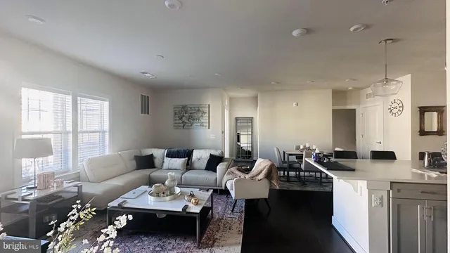 $625,000 | 2324 Wind Charm Street, Unit 306, Herndon, VA 20171