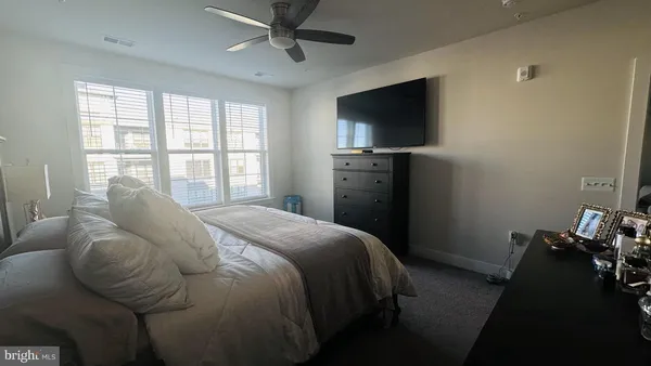 $590,000 | 2324 Wind Charm Street, Unit 306, Herndon, VA 20171