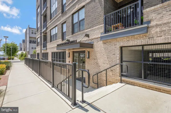 $590,000 | 2324 Wind Charm Street, Unit 306, Herndon, VA 20171