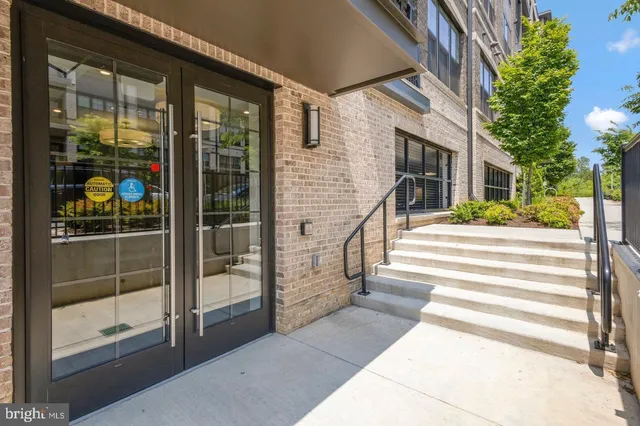 $625,000 | 2324 Wind Charm Street, Unit 306, Herndon, VA 20171