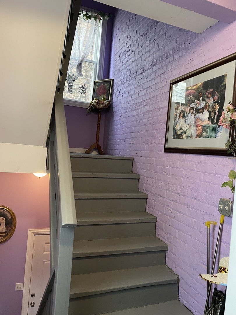 3447 North Ridgeway Avenue Chicago, IL 60618 - Photo 17 of 42 Gallery Image 17