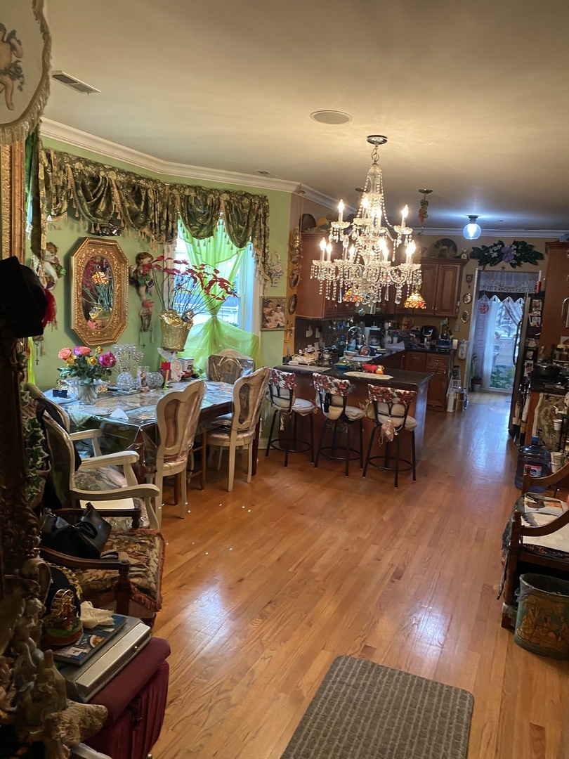 3447 North Ridgeway Avenue Chicago, IL 60618 - Photo 9 of 42 Gallery Image 9