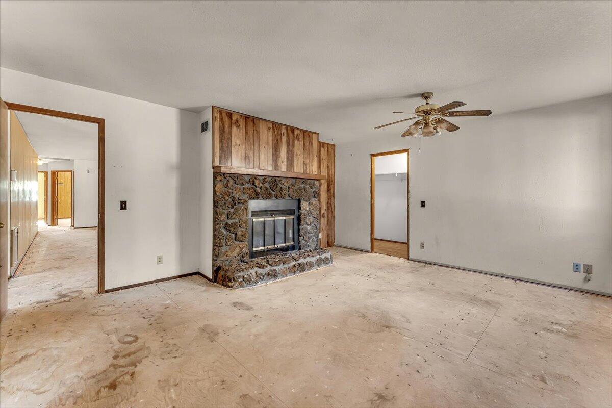 770 Day Road McArthur, CA 96056 - Photo 16 of 34 Primary bedroom