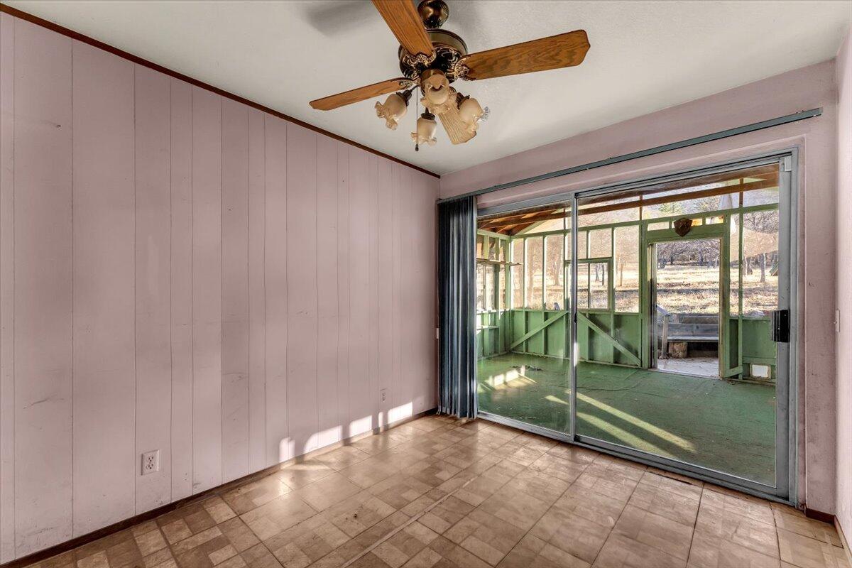 770 Day Road McArthur, CA 96056 - Photo 7 of 34 Dining room