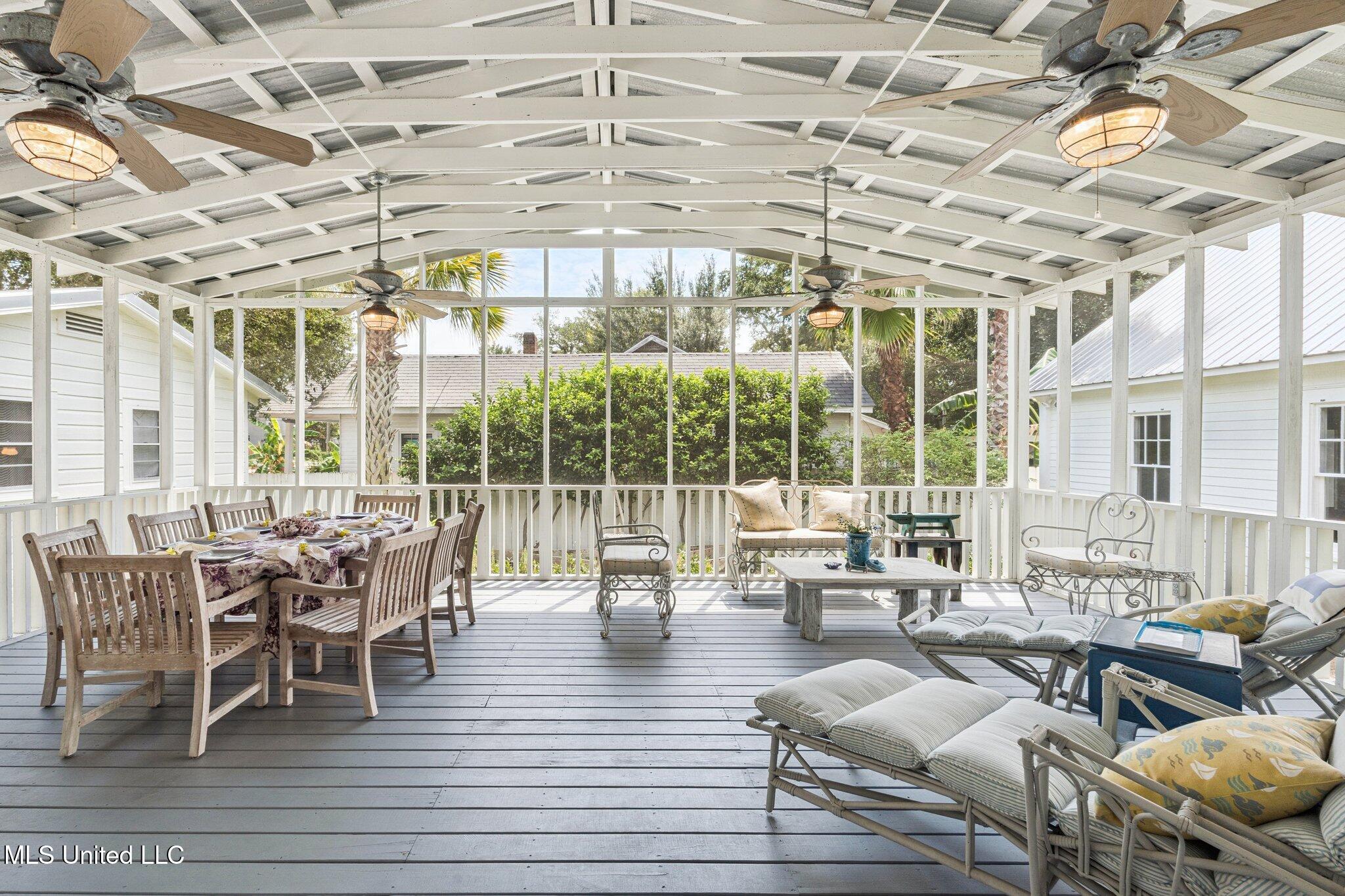 200 Carroll Avenue Bay St. Louis, MS 39520 - Photo 17 of 24 008