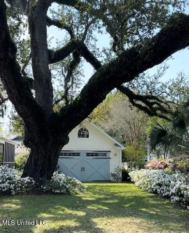 $1,450,000 | 200 Carroll Avenue, Bay St. Louis, MS 39520