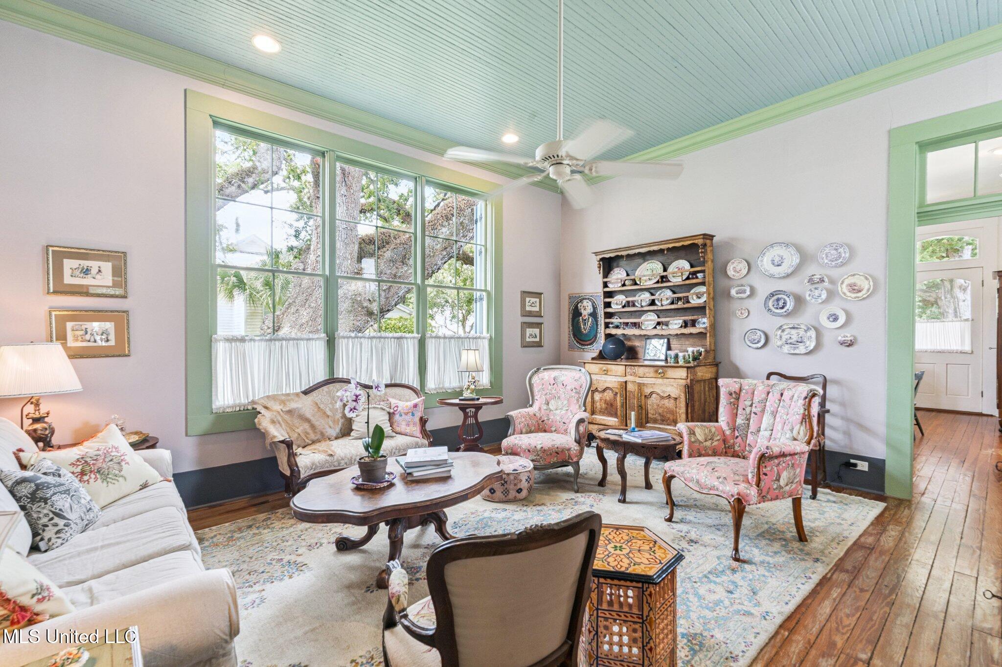 200 Carroll Avenue Bay St. Louis, MS 39520 - Photo 4 of 24 022