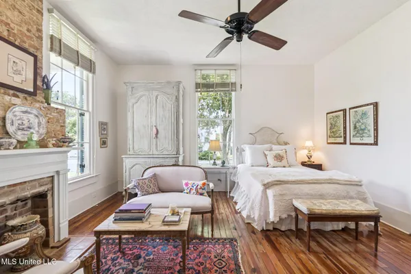 $1,450,000 | 200 Carroll Avenue, Bay St. Louis, MS 39520