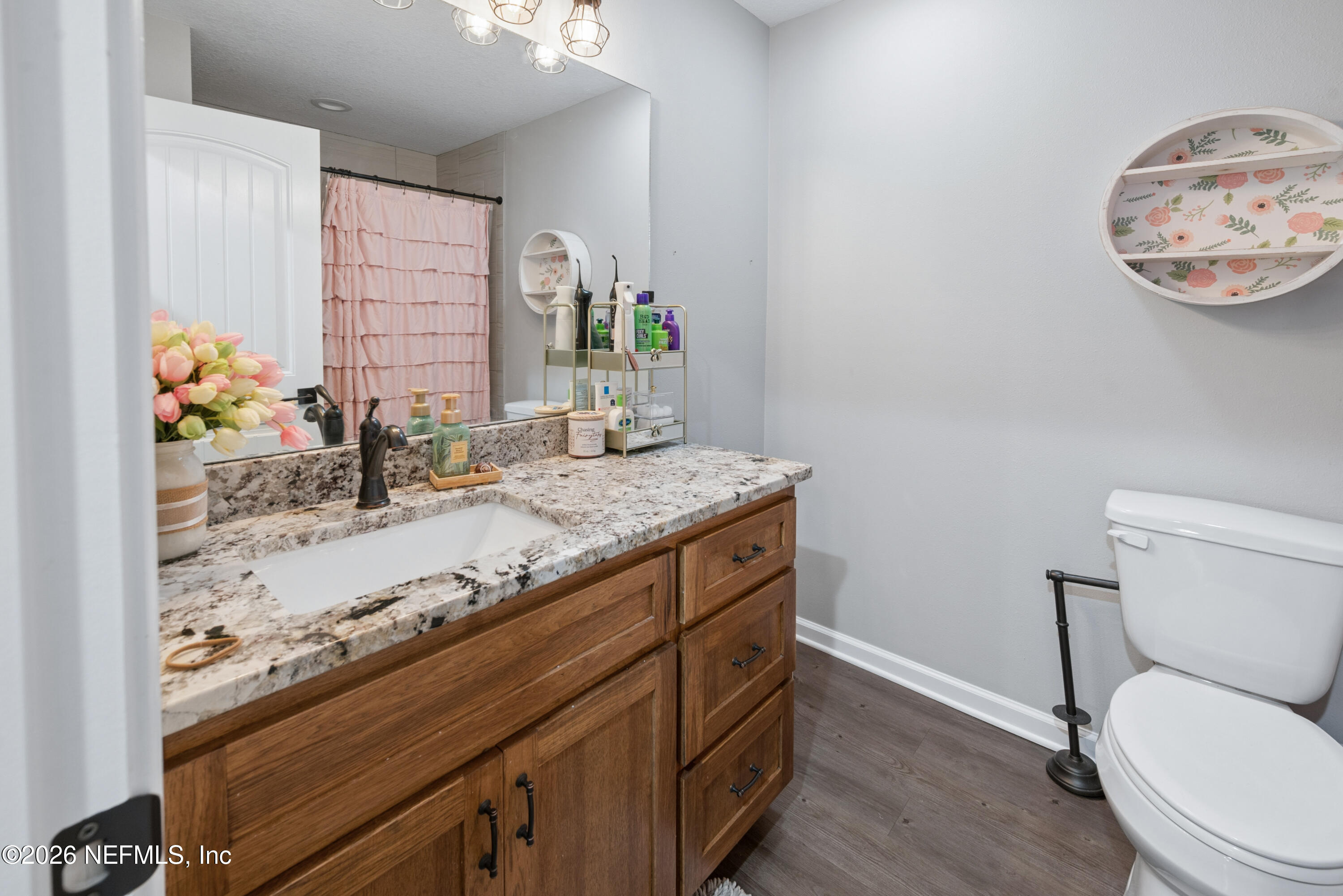 606 West Market Road Starke, FL 32091 - Photo 30 of 42 Upstairs Bath