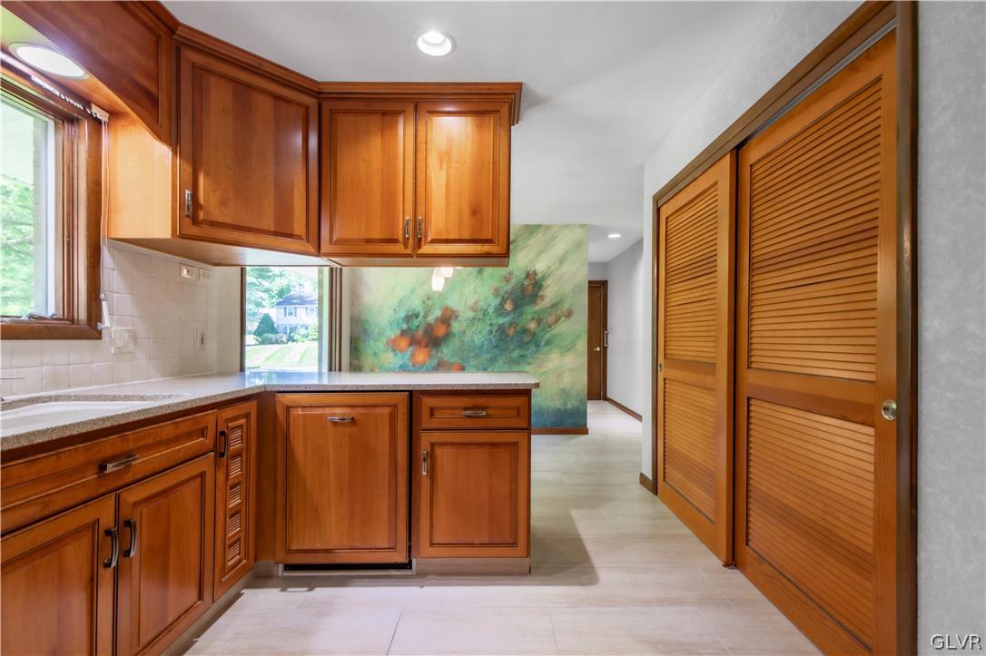 975 Wedgewood Road Bethlehem, PA 18017 - Photo 26 of 49 Gallery Image 26