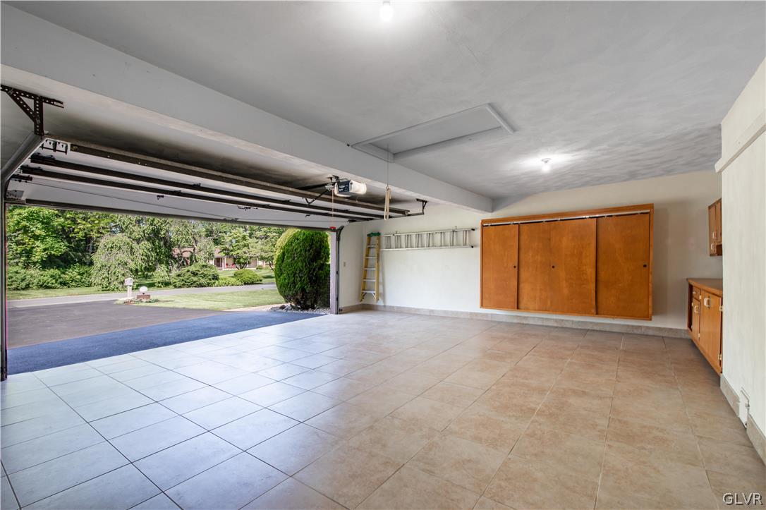975 Wedgewood Road Bethlehem, PA 18017 - Photo 6 of 49 Oversized, finished 2-car garage