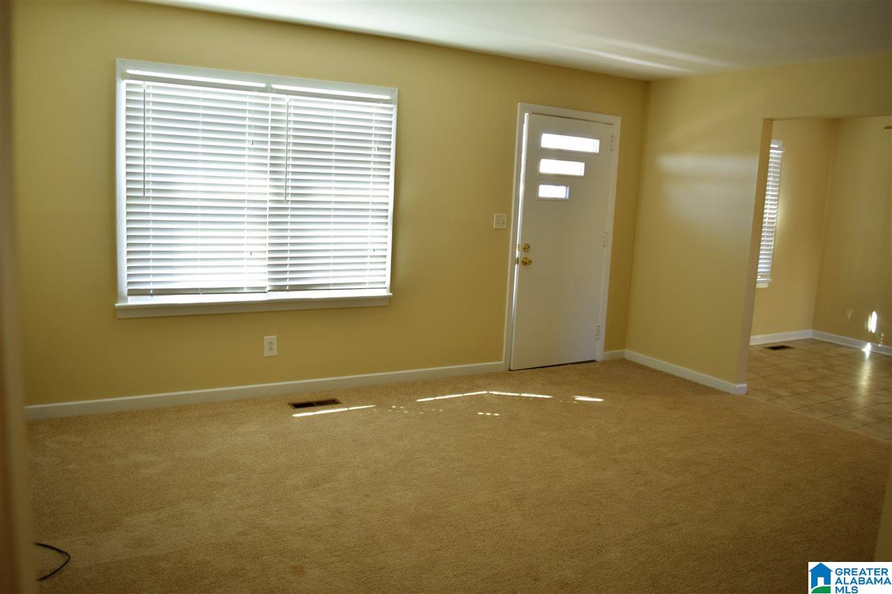 2707 8th Street Northeast Birmingham, AL 35215 - Photo 7 of 20