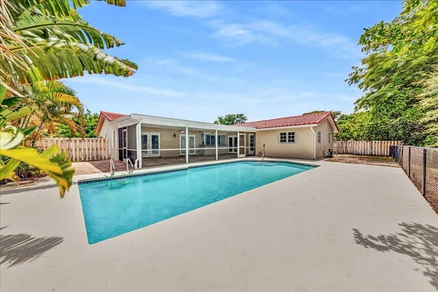 $609,900 | 11061 Northwest 45th Street, Coral Springs, FL 33065