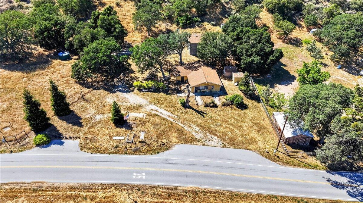 46404 Arroyo Seco Road Greenfield, CA 93927 - Photo 3 of 53 a backyard of a house with lots of green space
