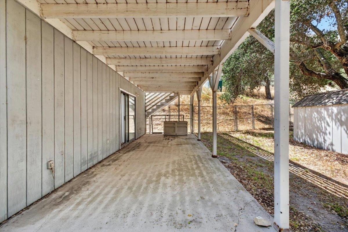 46404 Arroyo Seco Road Greenfield, CA 93927 - Photo 32 of 53 a view of a porch